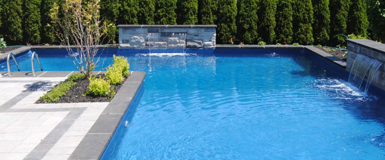 How To Choose A Swimming Pool Liner