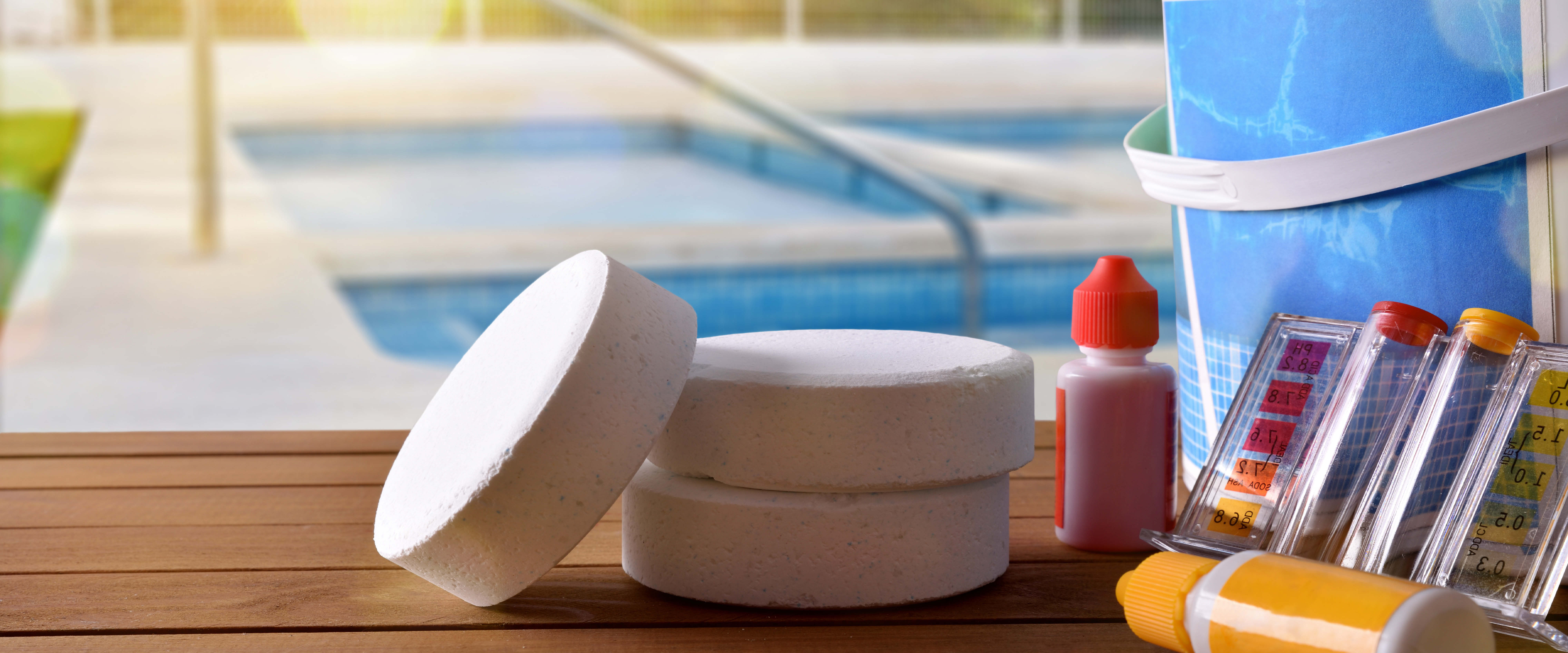 Liquid Chlorine Versus Powdered Shock Pioneer Family Pools