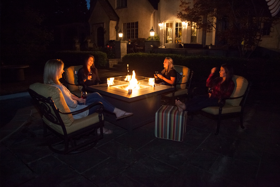 how to choose a fire pit for your backyard