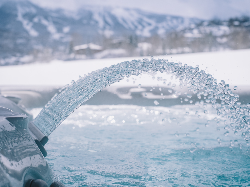 how to balance hot tub ph