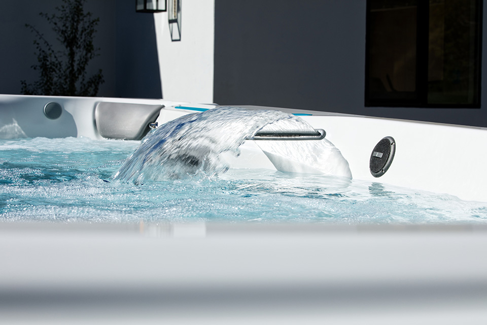 R220 RecSport Systems - Pioneer Family Pools - Gallery